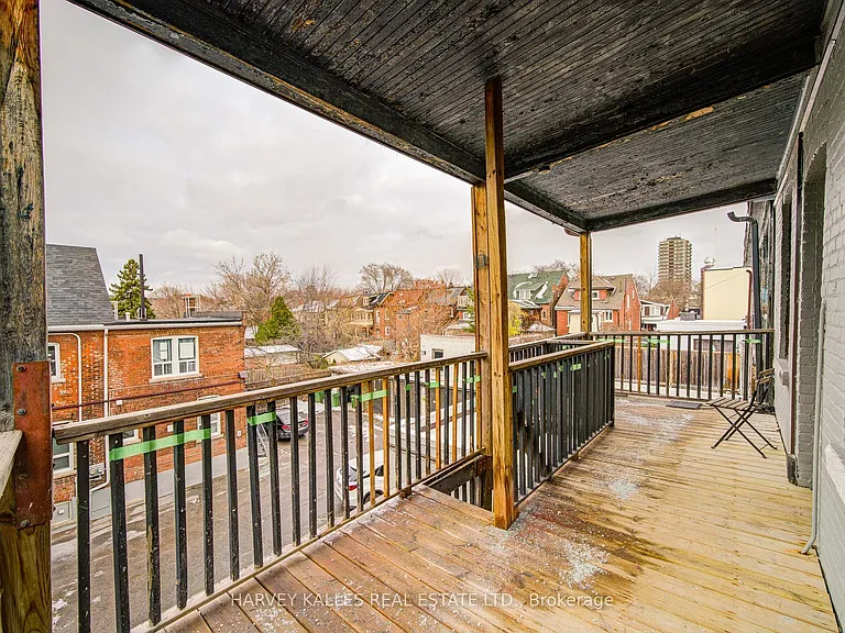 1074 Saint Clair Ave W #4 — Photo 32