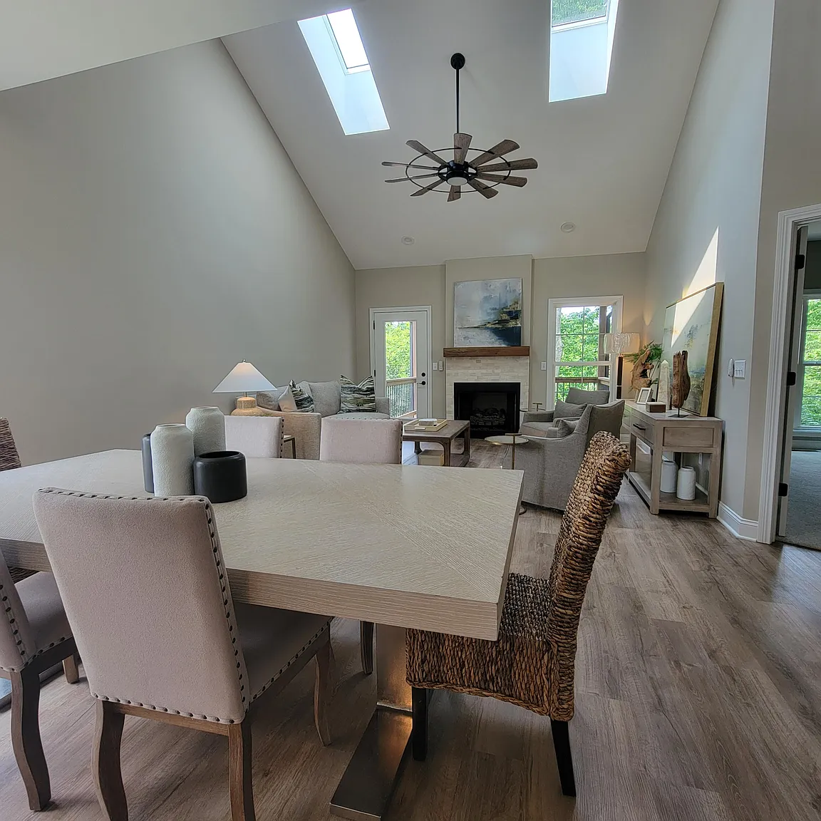238 Sugartree Ln photo 1