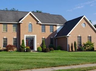 8 Hunters Run, Williamstown, WV 26187