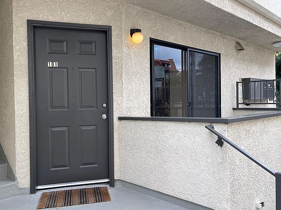4th image of 11806 Mayfield Ave #101