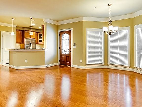 4th image of 4210 Prescott Ave APT D