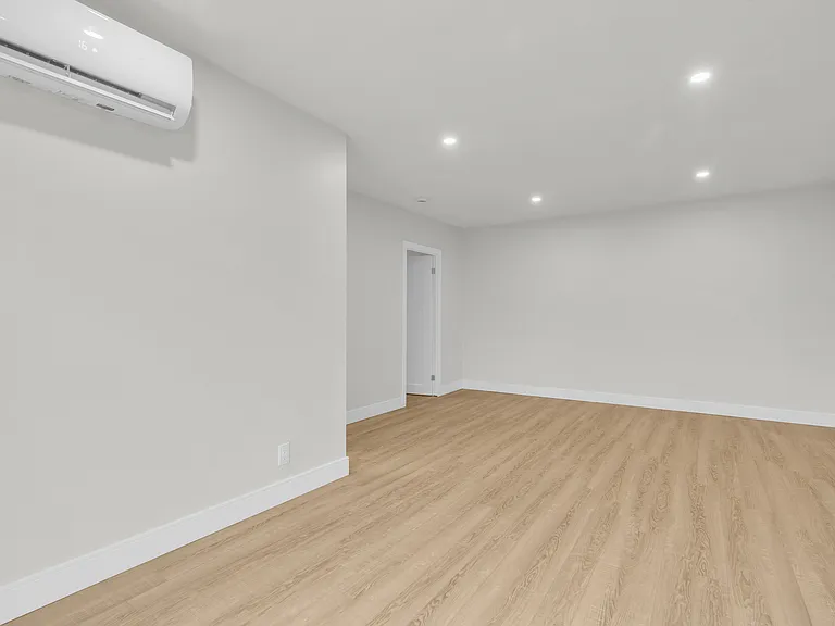 1220 Hamilton St — Photo 31