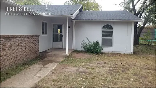 6303 S Owasso Ave Photo 1