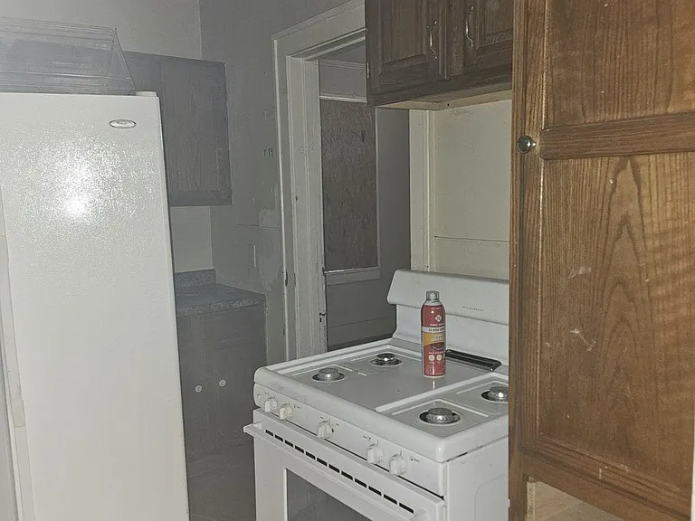 130 S Cleveland St — Photo 6