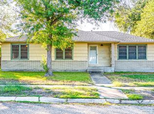 450 Claremore St, Corpus Christi, TX 78412