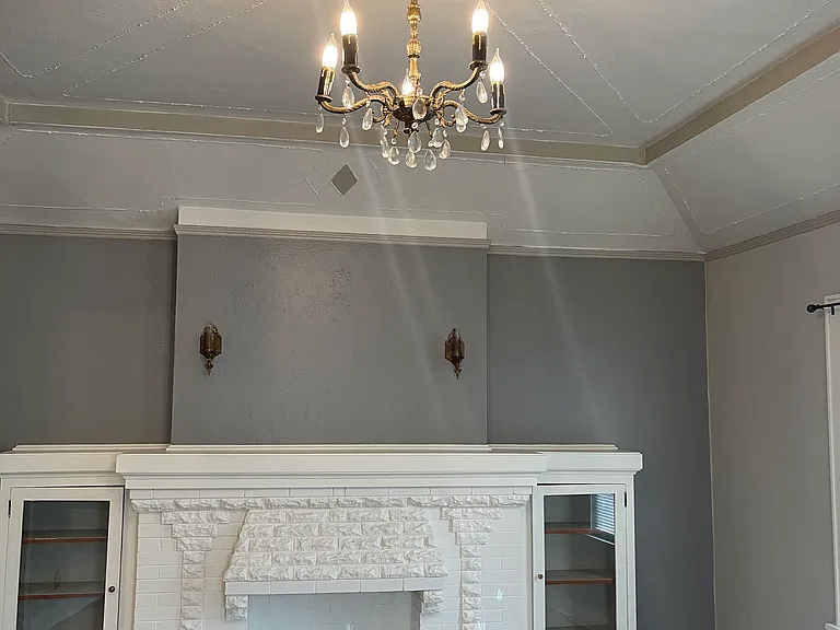 1913 N Ross Ave — Photo 55