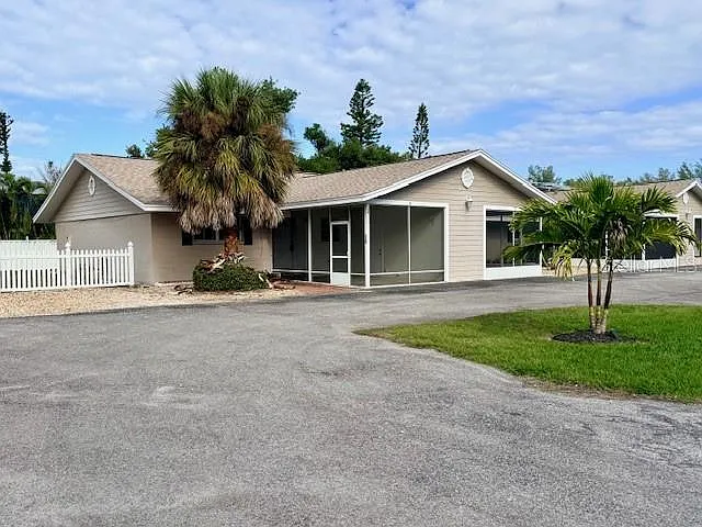 2 bed, 2.0 bath, 1015 sqft, $3,600 — Photo 2