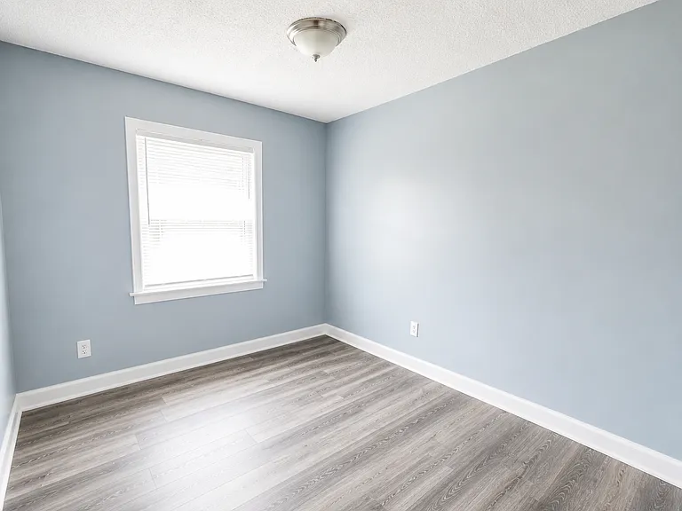 8109 Cler Ave — Photo 5
