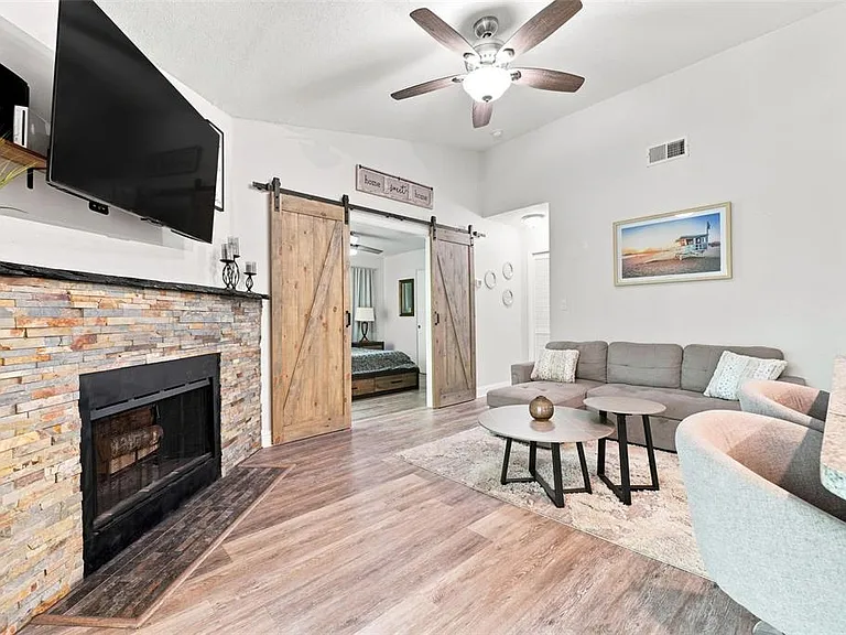 8630 Mallard Reserve Dr #203 — Photo 6