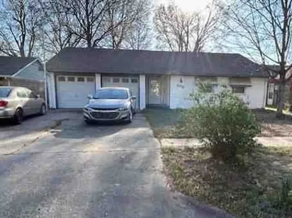 608 Cumberland Dr, Muskogee, OK 74403