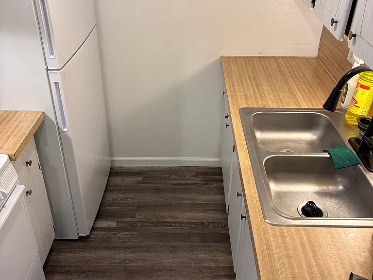 26780 Joy Rd — Photo 8