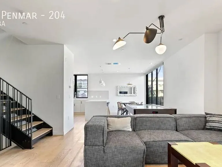 2432 Penmar Ave #204 — Photo 3