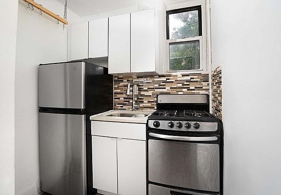 3rd image of 620 W 141st St #3G