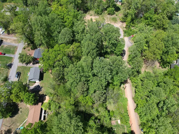 Circle St, Kingsport, TN 37660