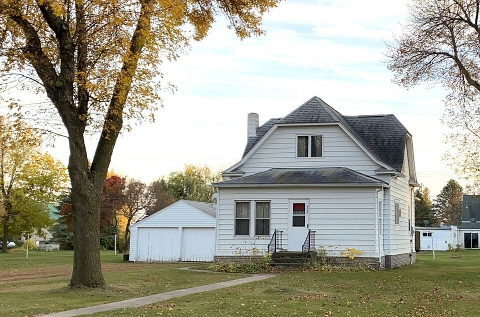 1st image of 406 E Woodman St