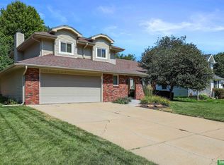 16012 Capitol Ave, Omaha, NE 68118