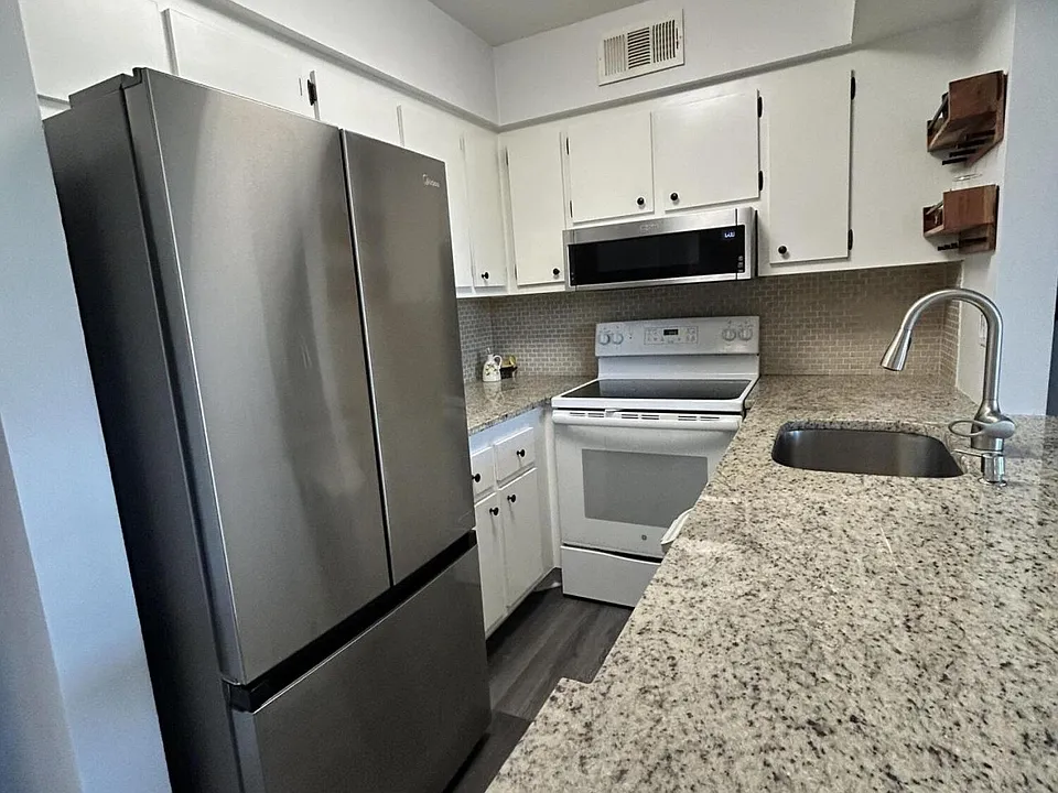 7154 Golf Colony Ct