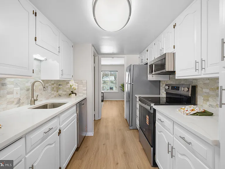 15011 Candover Ct #280-D — Photo 10