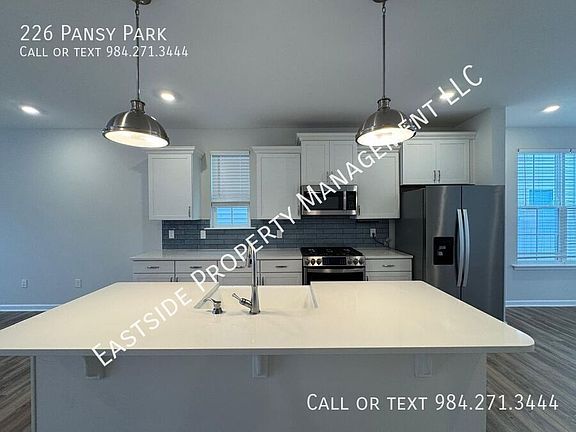 3rd image of 226 Pansy Park