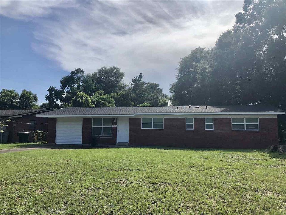 1st image of 1009 Edison Dr