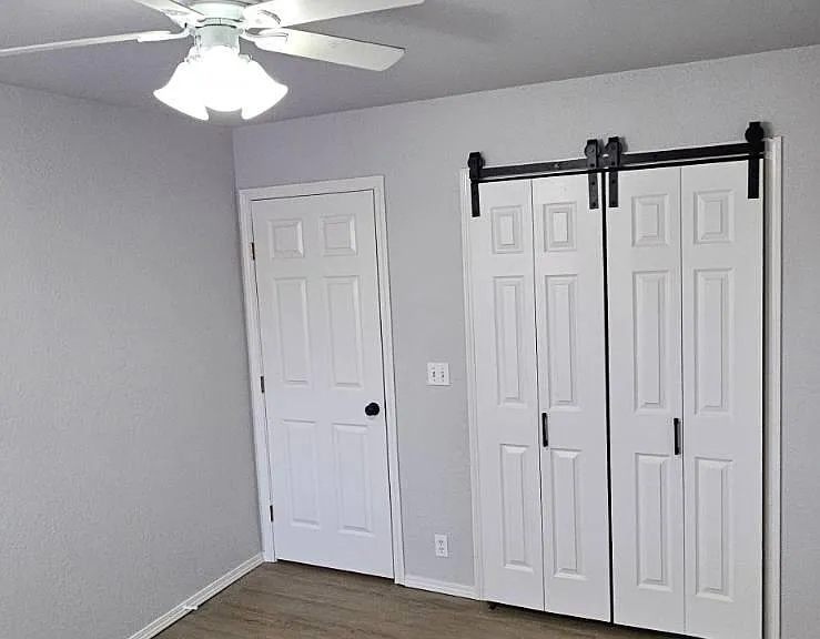 2308 Shady Tree Ln — Photo 25