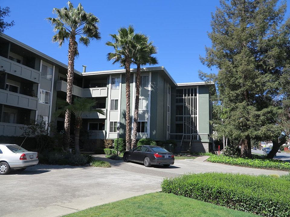 1st image of 1458 Hudson St APT 215