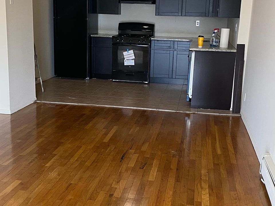 1st image of 230 Ablair Ave Floor 2