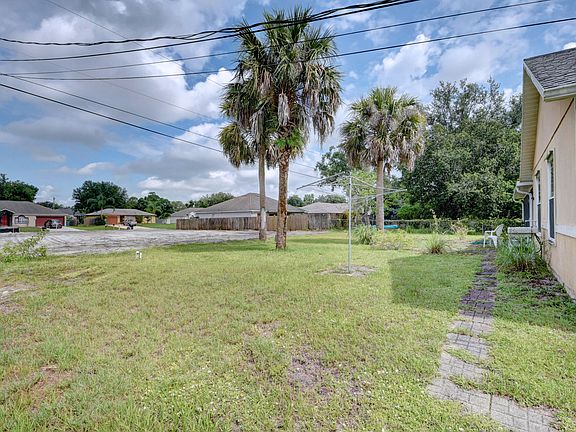 5th image of 1938 SW Americana St