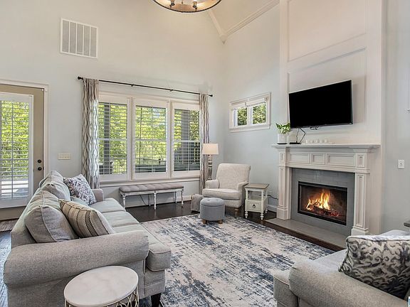 2nd image of 5528 Northridge Cir