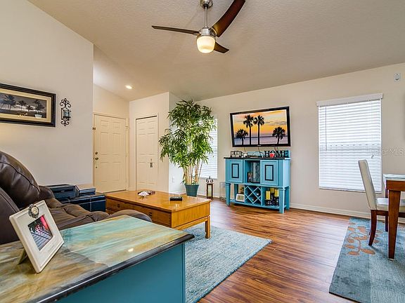 3rd image of 24426 Summer Wind Ct