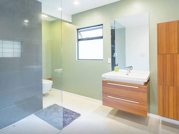 Spa bathroom with rain shower