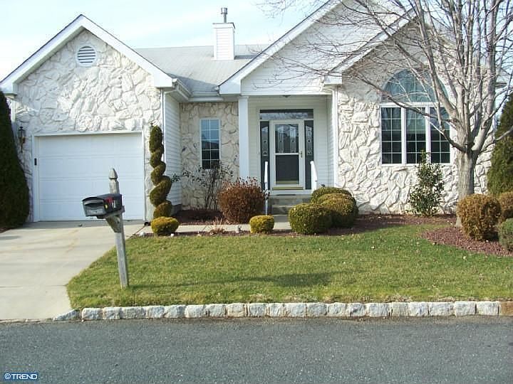 1st image of 71 Westboro Ln