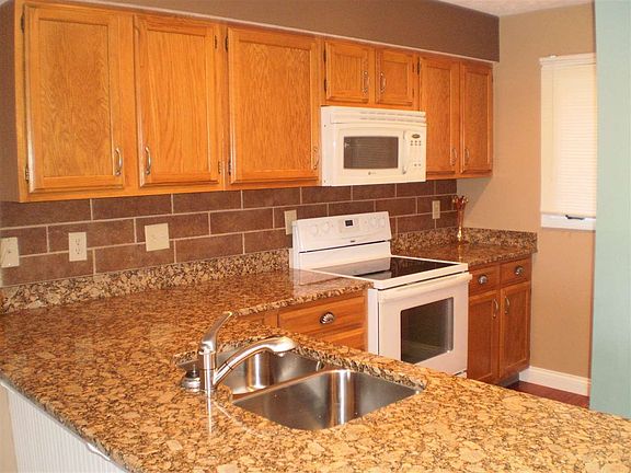 3rd image of 2012 E Waters Edge Dr #38
