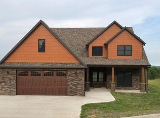 2077 167th Rd, Wathena, KS 66090