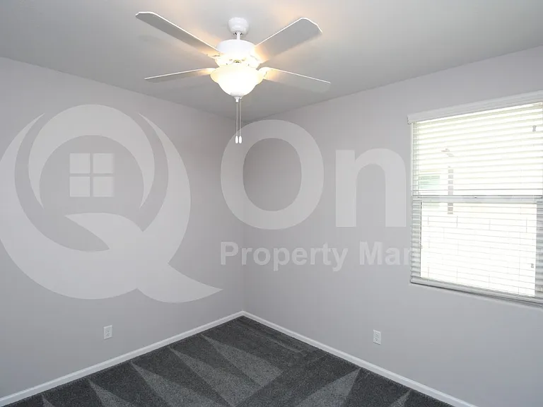 24750 W Huntington Dr — Photo 11
