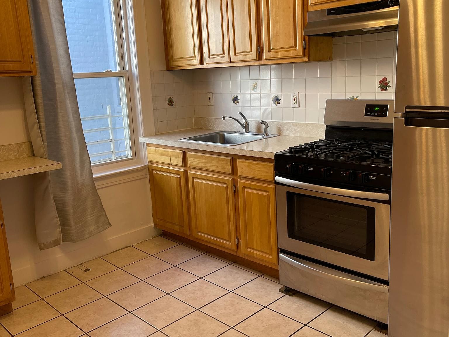 2830 Middletown Rd APT 3, Bronx, NY 10461 | Zillow