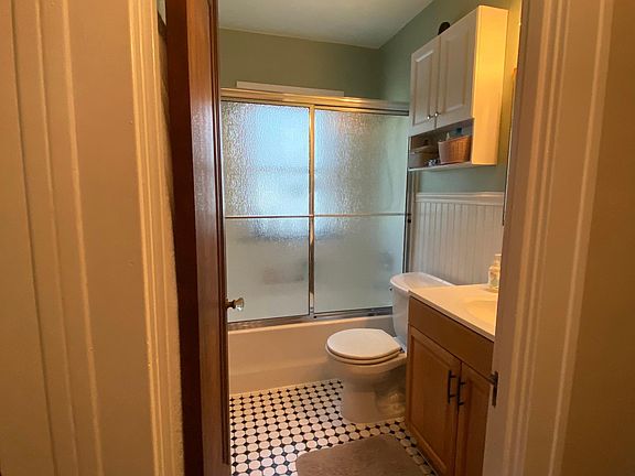 4th image of 2036 Reveley Ave #1