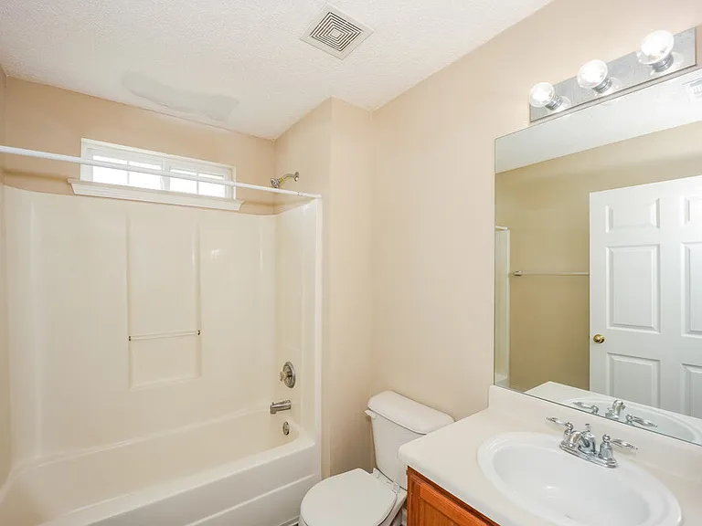 2167 Red Oak Cir — Photo 15