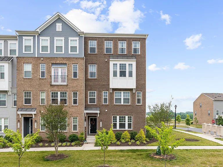 9703 Tealbriar Dr — Photo 1