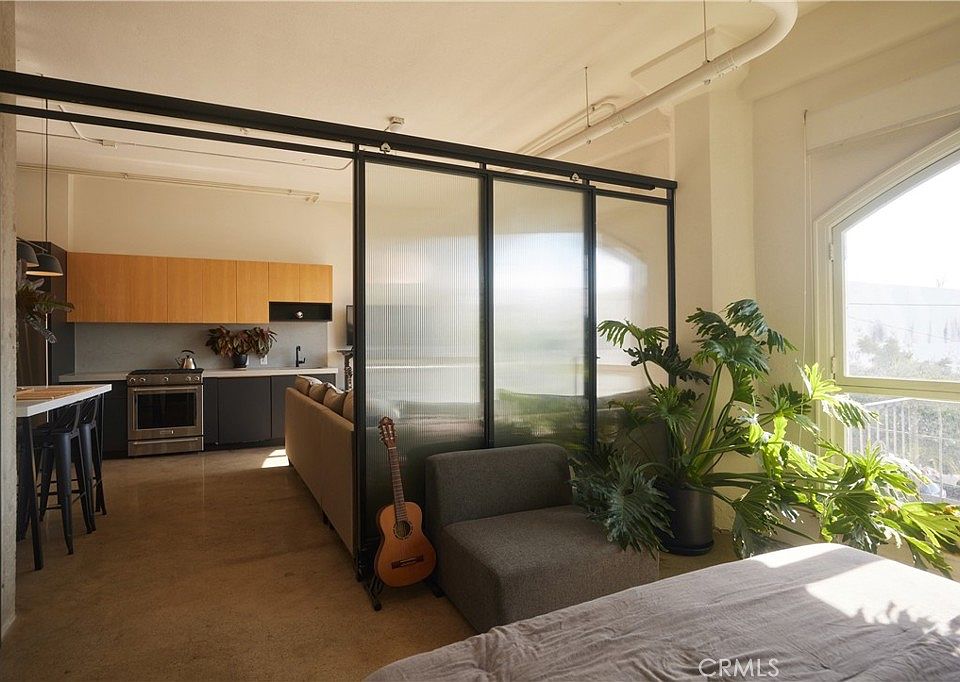 1st image of 315 E 8th St APT 205