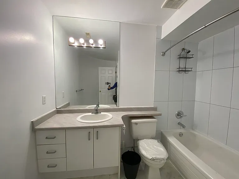 4864 Watling St #BASEMENT — Photo 12