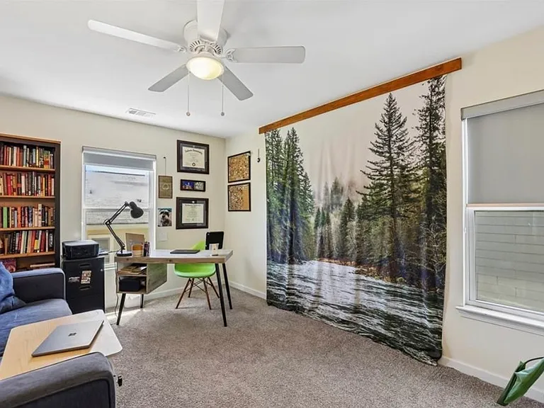 744 Garibaldi St SW — Photo 13