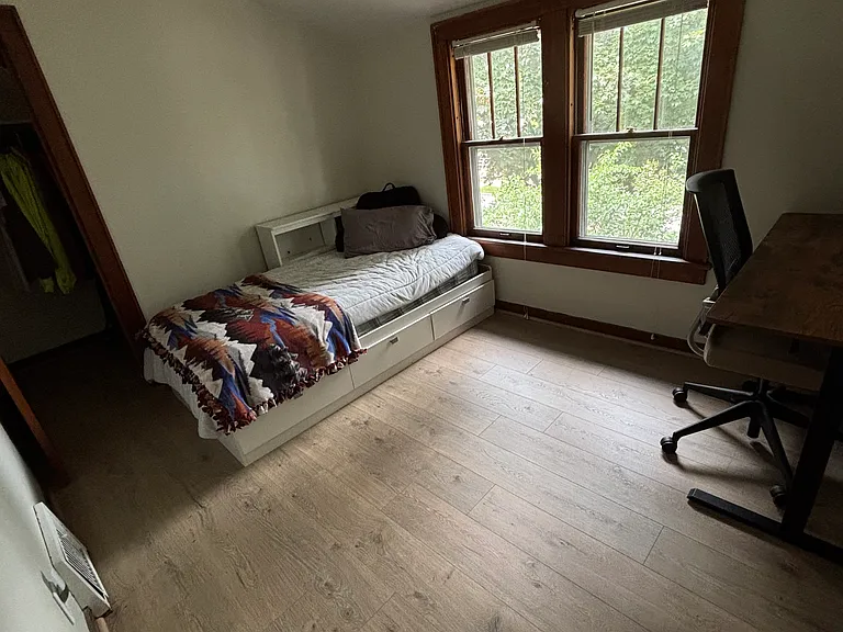1510 Summit Ave #A — Photo 10