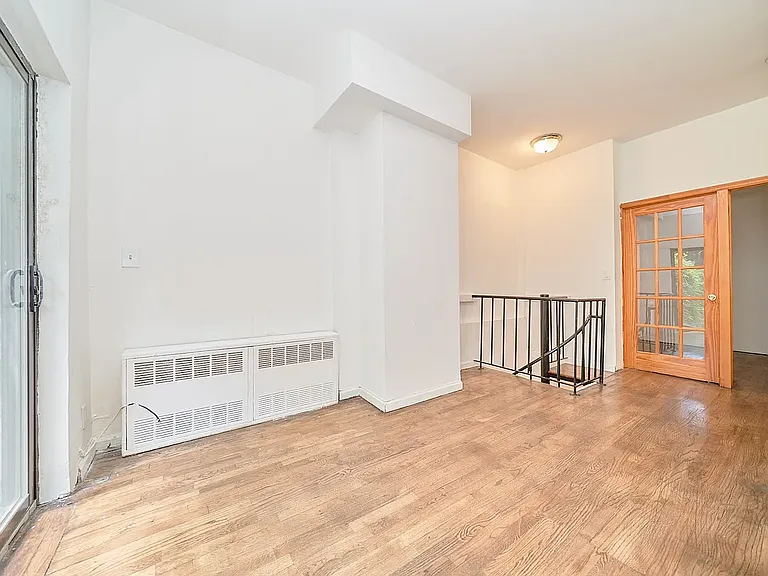 514 W 48th St #1A — Photo 6
