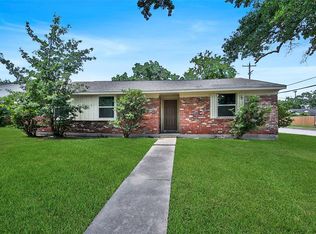 3902 Ripplebrook Dr, Houston, TX 77045