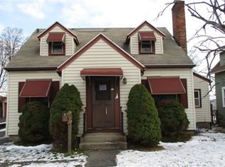 51 Cosmos Dr, Rochester, NY 14616