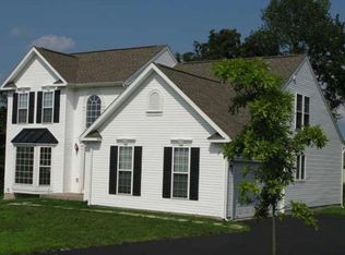 4569 Reliant Rd, Jamesville, NY 13078