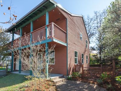 817 Devon Ct, Hood River, OR, 97031