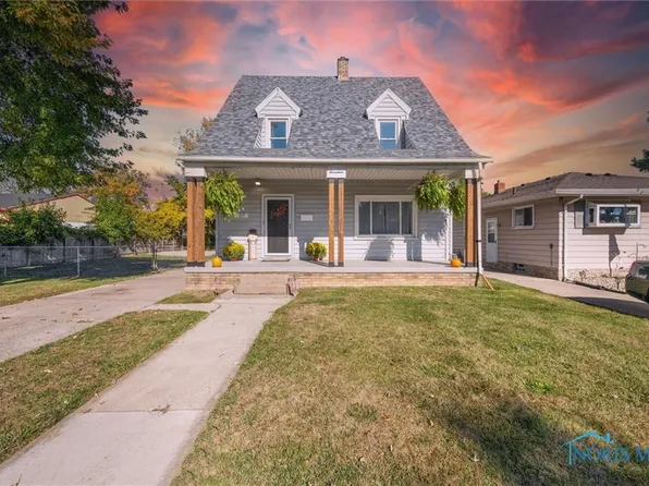 17 Warrington Rd, Toledo, OH 43612