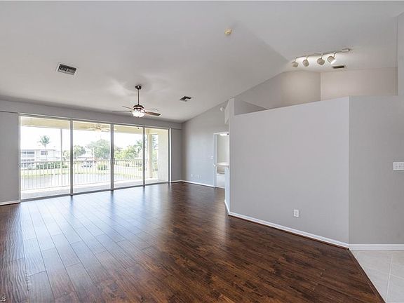 5th image of 265 Waterside Cir #4-202
